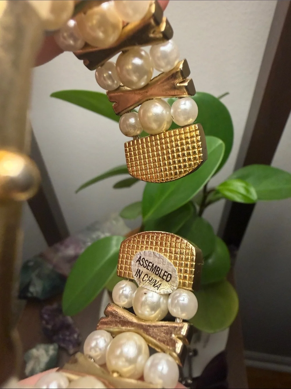 •SHEFFIELD• Vintage Quartz Gold Tone Faux Pearl Cuff Wrist Watch (not working)